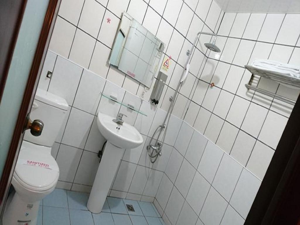 Puti Commercial Hotel Longtan Buitenkant foto
